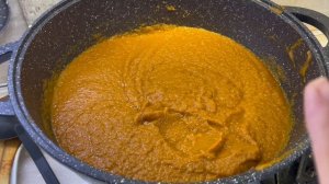 Икра кабачковая ( баклажановая), проще не бывает.