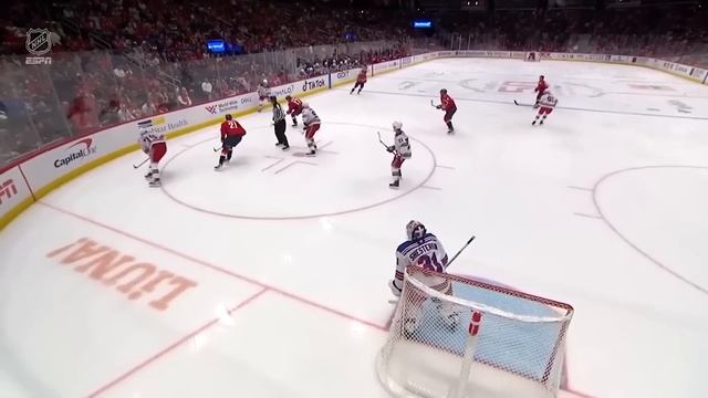 Александр Овечкин выдал лучший матч в регулярке и может догнать Гретцки в этом сезоне / Момент дня смотреть онлайн