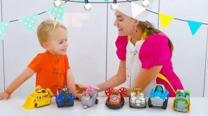 Влад и Никита Крис и Мама отмечают 10-летие Щенячьего Патруля