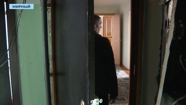 В многоэтажке Мирного загорелся электрощиток после обследования электриком