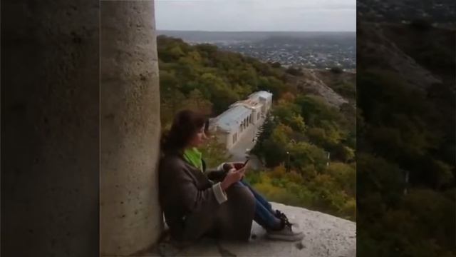 Вирши на Машуке . 12.10.2018. Литклуб Жан и Зарина Канукова