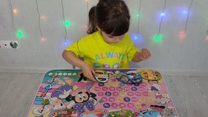 Детская игра - Подбери ключик к замочку. A child's game - Pick up the key to the lock.