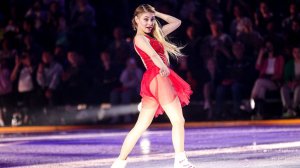 Беременная Алена Косторная показала изменившуюся фигуру в Японии