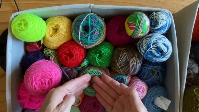 Моточки пряжи | носочки | остатки пряжи организация хр? смотреть онлайн