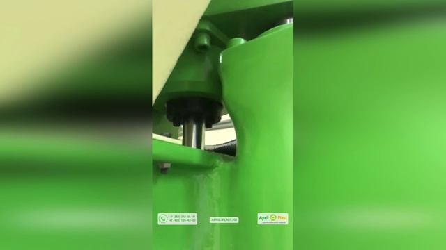 Вертикальный термопластавтомат