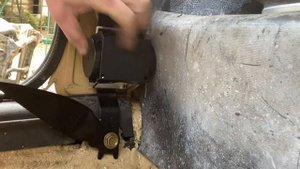 Установил в НИВУ 92 года передние инерционные ремни бе?