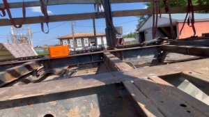 Продолжаем менять пол в полуприцепе. Работаем без электричества. Расходов всё больше и больше.