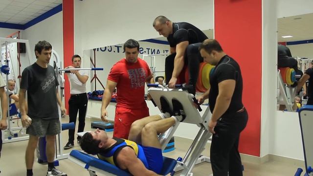 Жим ногами- Юра Мазур смотреть онлайн