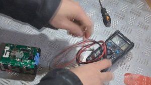 Аккумуляторная пила Edon UNS-21/25BL  не включается - ремонт.