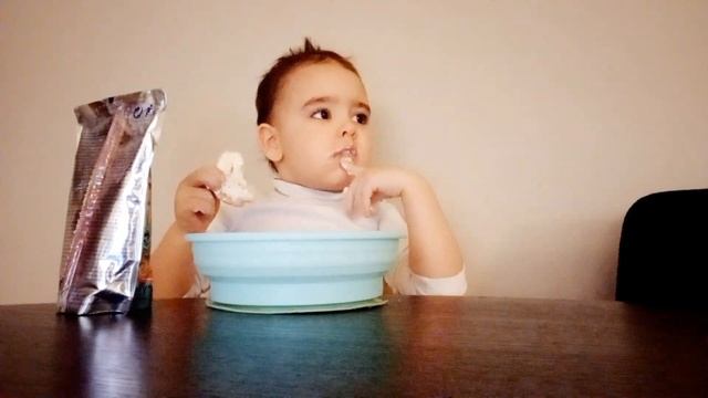 🎶 Relaxing music | Baby eats | Малыш кушает | Приятная музыка 🎶 || Day In The Life Of Samuel смотреть онлайн