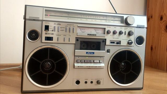 Hitachi TRK 8600 RM смотреть онлайн