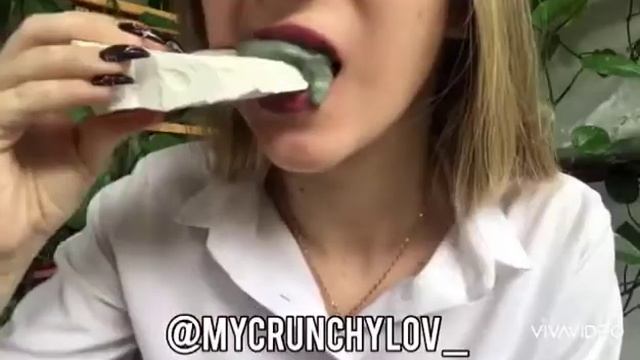 Природный мел Валуйчик в пасте и в разных видах. Асмр. Пищевой мел. Хруст мелом смотреть онлайн