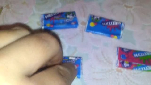 Обзор жевачки Нептун с сюрпризом внутри смотреть онлайн