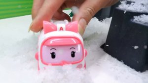 Поли Робокар и его друзья - Рой под снегом! Видео для детей Детский Садик