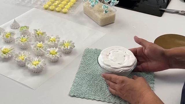 Ромашки. Торто- букет. Експерименти. Упаковка. Дегустація. Заморожуємо зефір.
