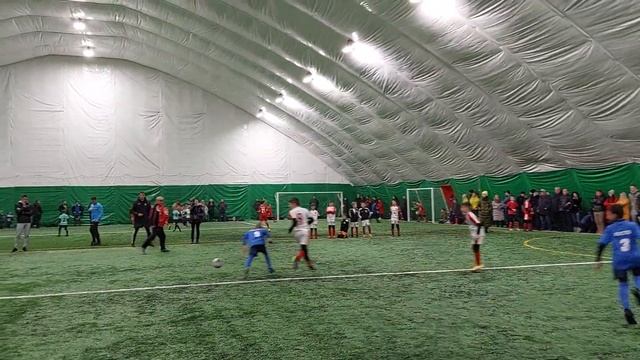 Зимнее первенство города 2021/2022 | ХФК "Пенуел"-1 1:1 ФА ФК"Кривбасс"-12 | Первый тайм| 05.02.202 смотреть онлайн