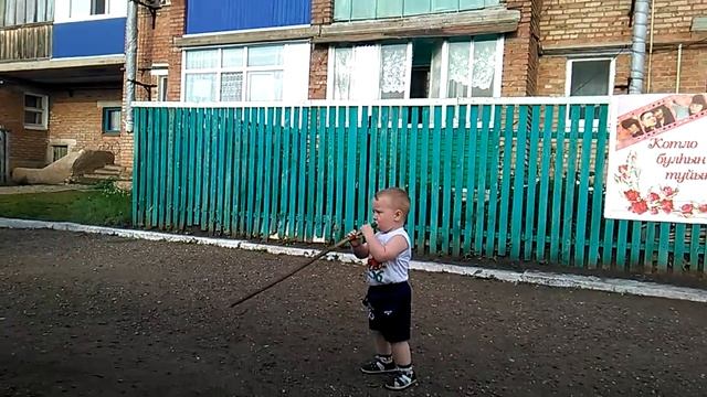 Кураист в полтора года играет смотреть онлайн