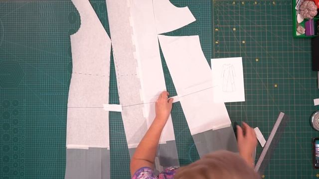 Игра рельефов. Модное платье с оригинальными рельефам