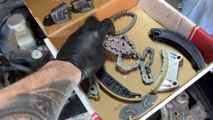 Suzuki Grand Vitara V6 3.2 л. Замена ГРМ и маслосъемных колпачков!