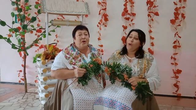 "Уральская рябинушка" в исполнении Гульгузимовой Динары Мирзакириловны и Гладун Валентины Федоровны смотреть онлайн