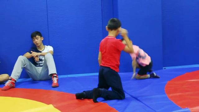 Талгар Вольная борьба в СОК Triumpher смотреть онлайн