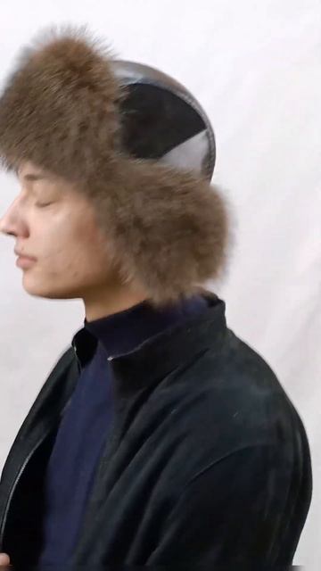 Мужская ушанка с натуральным мехом, натуральной кожей и замшей (Арт. 131011221DDARK) смотреть онлайн