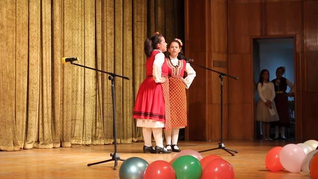 Ивана и Ивона Малчови - Юбава е била Перин планина смотреть онлайн