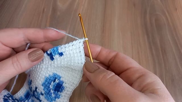 Вязаные тапочки "Гжель"💙🩵