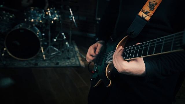 Темнее чёрного опенинг 1 [HOWLING] (на русском | feat. dkdjent)