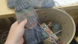 Вяжу носки мужу с мохером на 45-46 размер