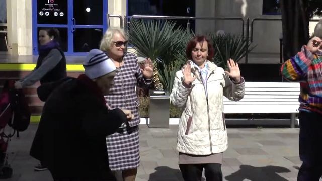 Физкультурная разминка перед очередным поэтическим конкурсом.. смотреть онлайн