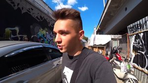 СКЕЙТЕРЫ vs ПОЛИЦИЯ! ПОСТРОИЛИ НОВЫЙ СКЕЙТ-ПАРК В КИЕВЕ