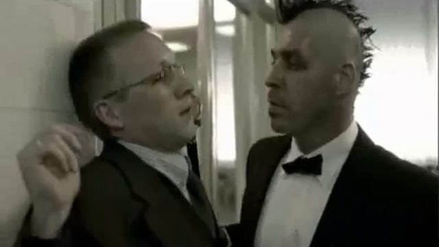 Rammstein - Ich Will (немецкие и русские титры) смотреть онлайн