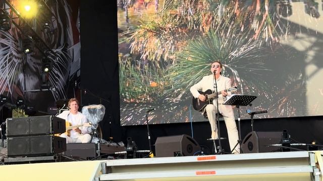 Олег Митяев - Как здорово! (Live • Владивосток • 29.09.2024) смотреть онлайн