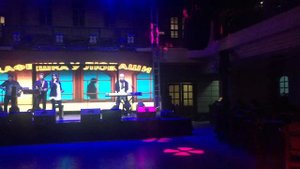 Любаша - За столиком в любимой кафешке