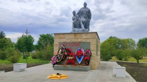 16-05-2025Начали лечение. Отреставрированный памятник. Жизнь на пенсии.