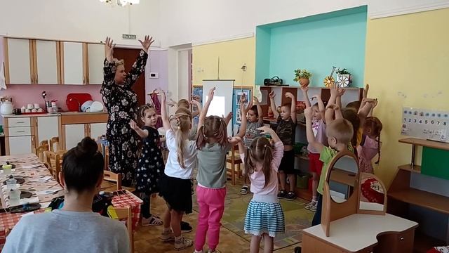 декоративное рисование старшая группа "Гжель"