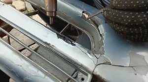 Пайка бампера. Тойота Королла Е101