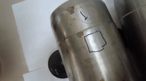 Критическое тестирование: Оценка качества металла в гильзах цилиндра с OIL-LAB