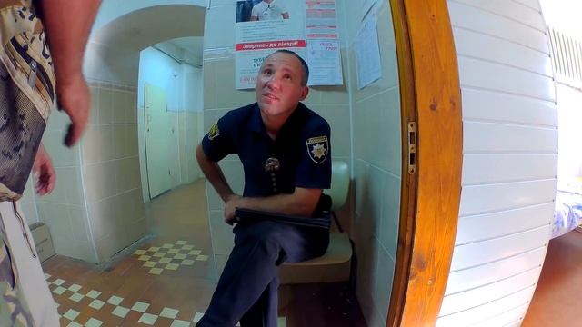 Невідомі з наколками кришують поліцію в Бучачі? АНОНС смотреть онлайн