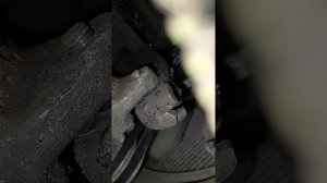 Замена и натяжка ремня генератора Мицубиси Паджеро С?