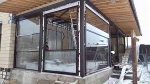 Панорамное остекление беседки - гильотинное автомати?