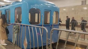 Выставка ретровагонов метро на Партизанской