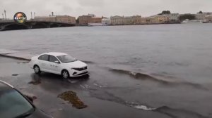 Шторм в Петербурге