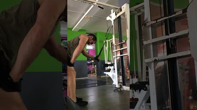 Акцент дельты-руки МЦ2 Д4 Пулловер на верхнем блоке 1-й ? смотреть онлайн