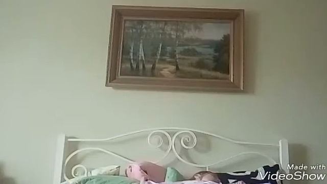 Первое видео, видео про майнкрафт не будет. Джони Джони да сестра(на русском) смотреть онлайн