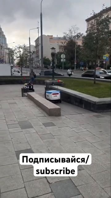 ☺️  Роботы уже научились тому, чему пока что не могут люди - договариваться между собой.#роботы