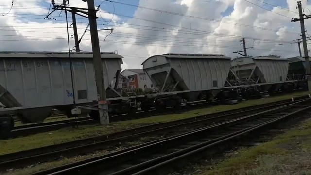 Тепловоз 2ТЭ25Км 0302 на ст. Поворино смотреть онлайн