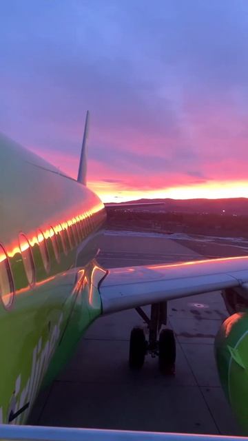 Динар Рахматуллин - Аэропорт (Сниппет) смотреть онлайн