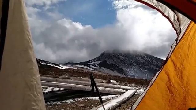 Похід по Альпах Роднянських в Ромунії смотреть онлайн